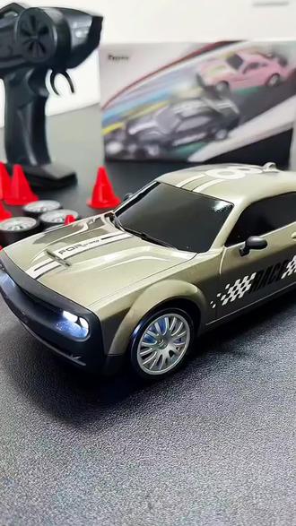 RC入門遙控車能漂移能拉力不到200元
