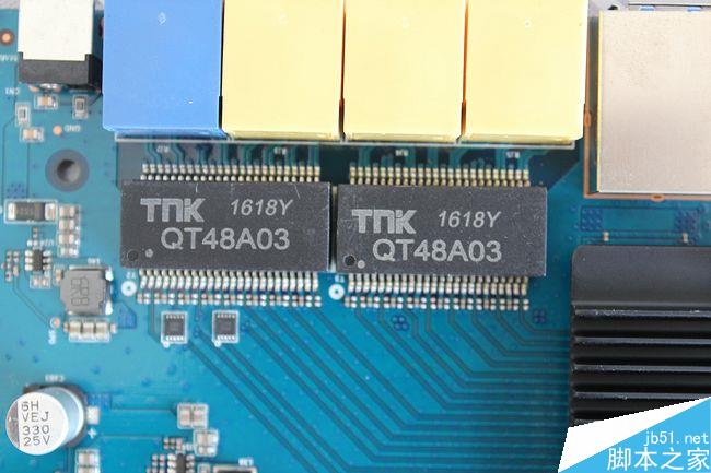 誰用過極路由4的增強版啊,和極四具體是什么不同啊。