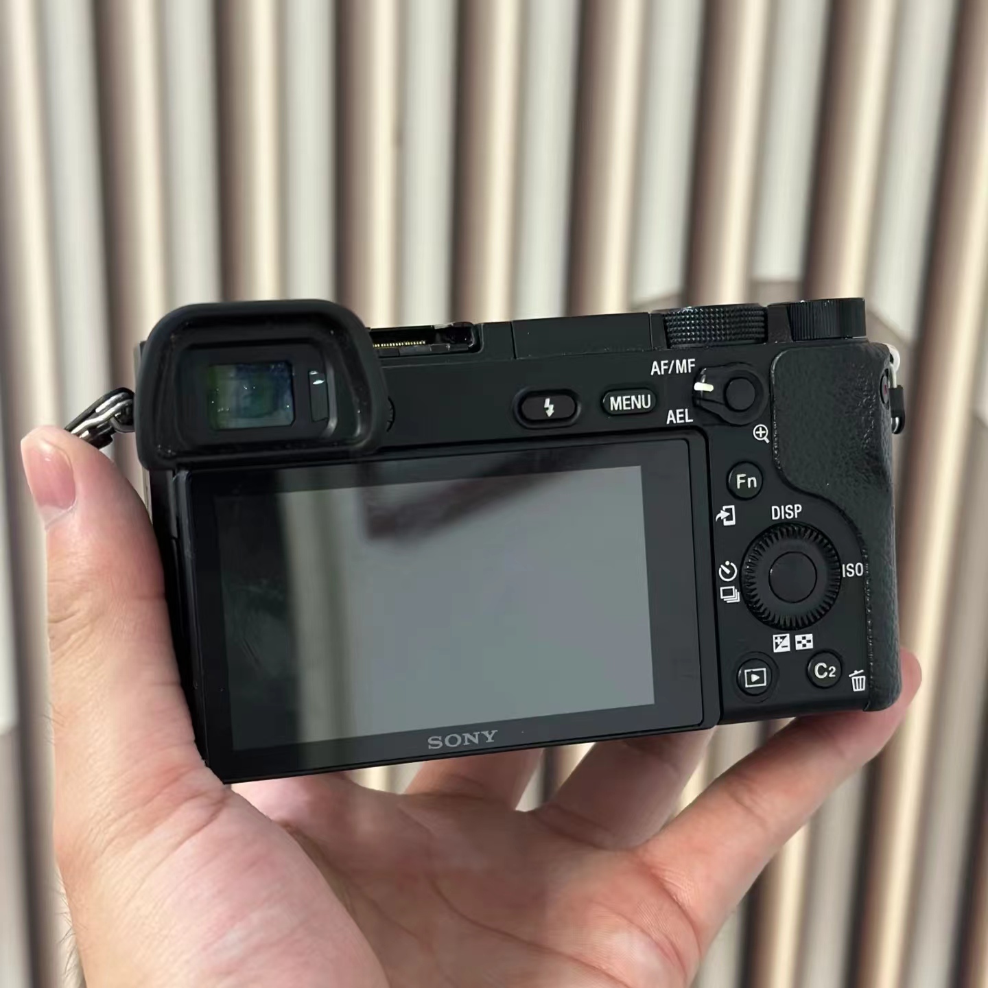 兆小萍