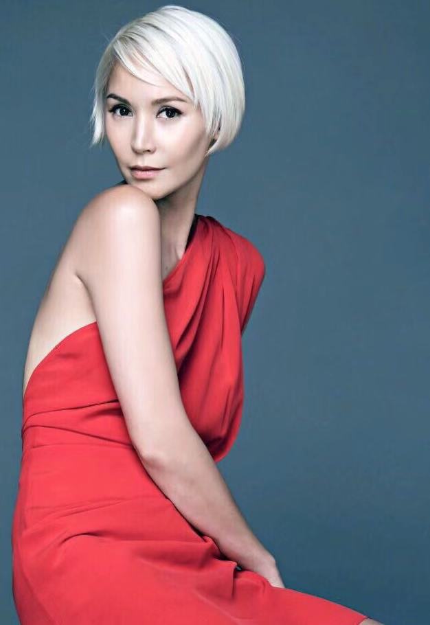 Amanda(人名)這個英語腫么讀啊?中文意思是什么?
