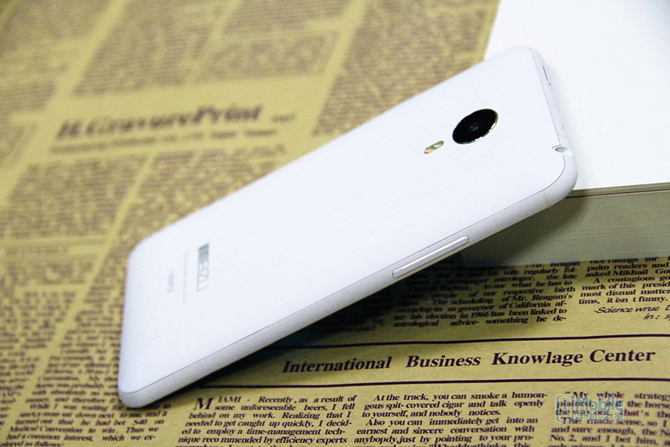 魅族(MEIZU)MX4雙4G手機(jī)整體外觀評(píng)測