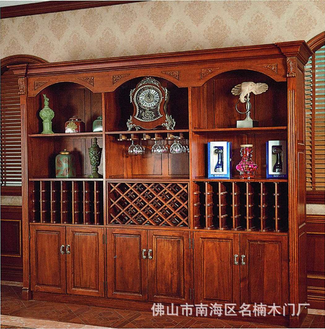 湘潭整木定制家具實木衣柜門、實木酒柜定做服務周到